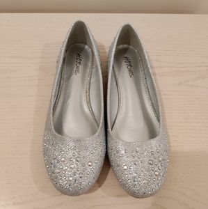 Hot Cakes Silver Glitter Flats